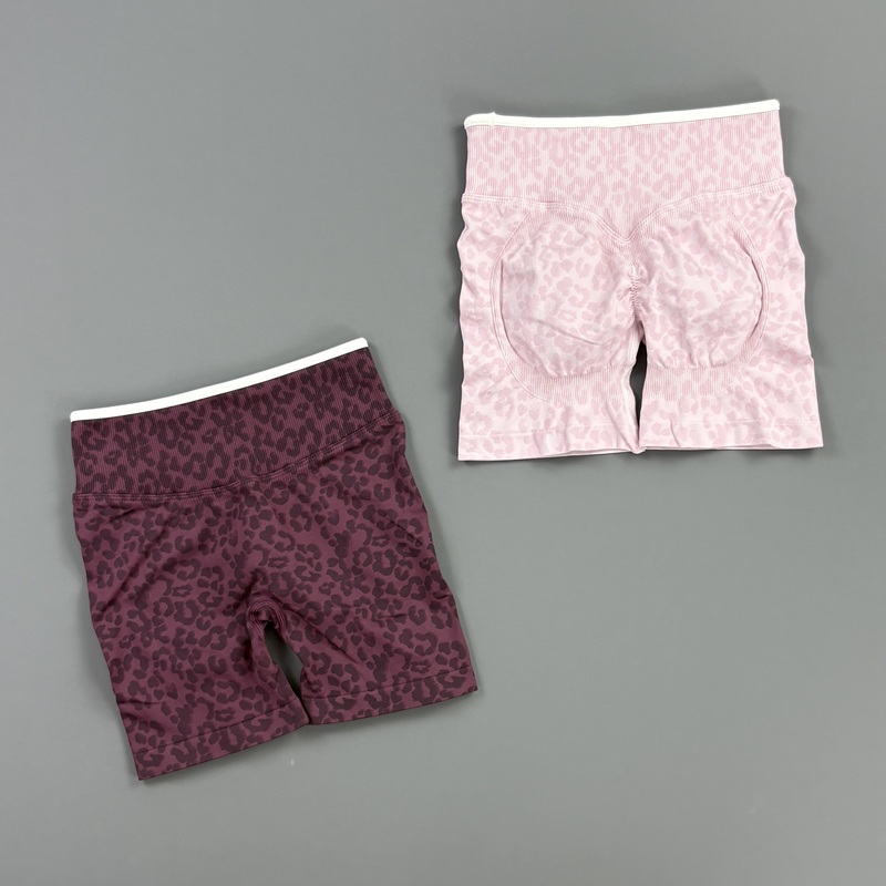HISTELLO Gym Shorts Leopard Pr - огляд і ціна Pilates Yoga And Gym